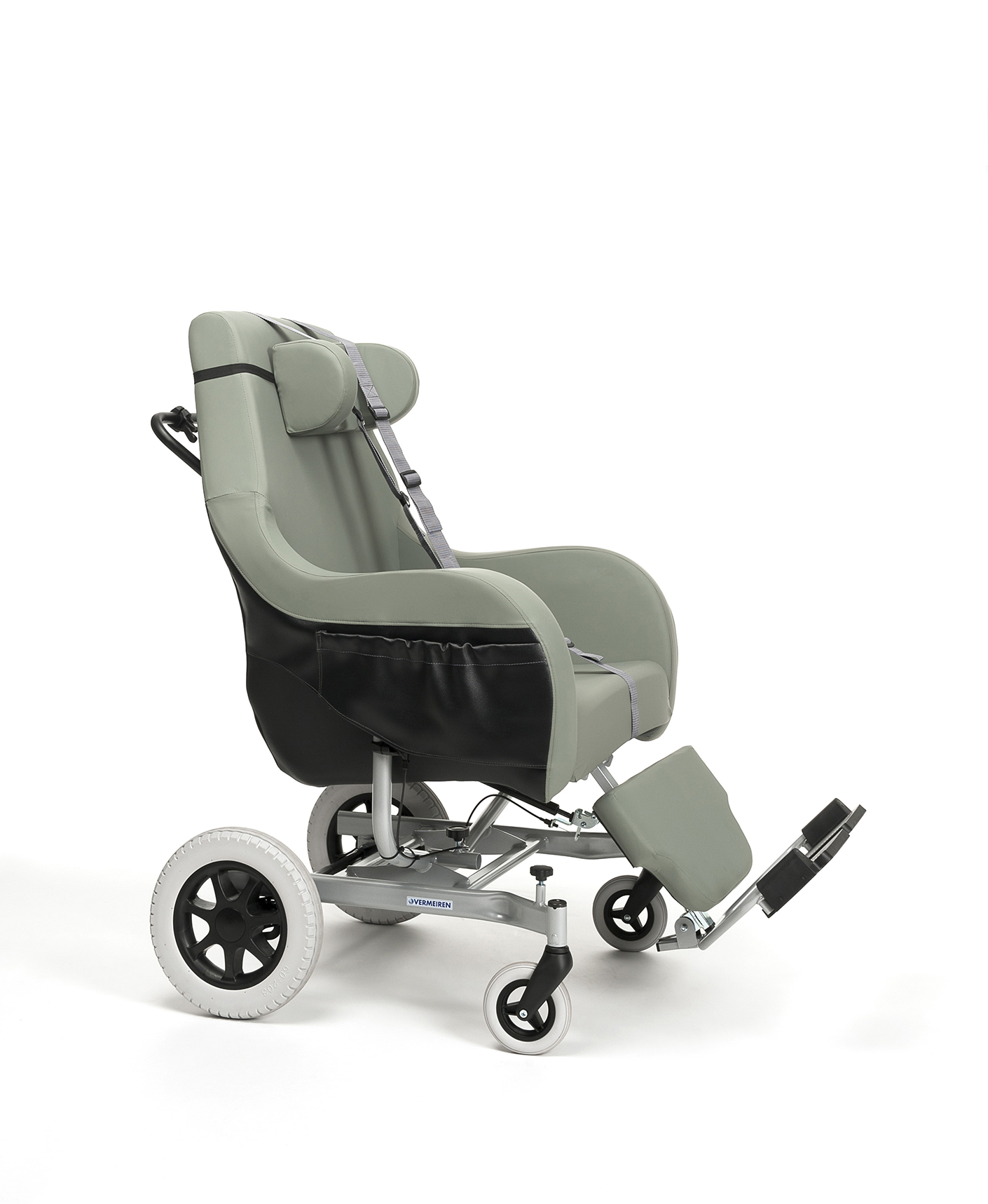 Кресло-коляска механическая многофункциональная Coraille XXL Vermeiren купить в OrtoMir24